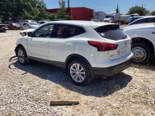 2017 Nissan Rogue Sport S - Exterior Rear Left Corner Image